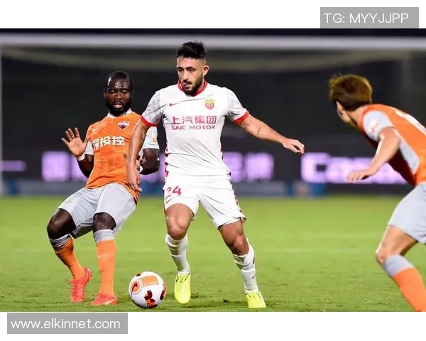 深圳足球队的崛起与发展探讨：意识形态对球队表现的影响分析